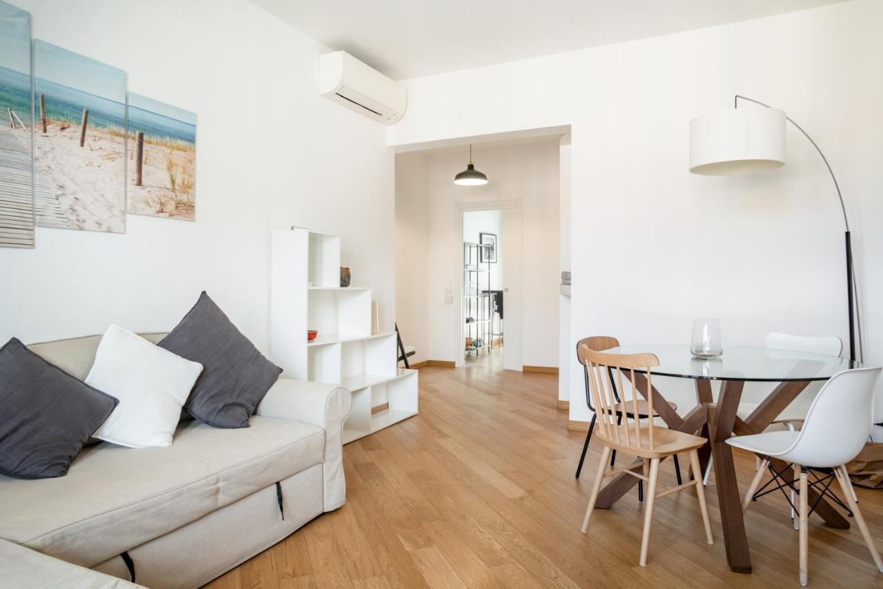 Elegante Bilocale In Zona Tortona Apartment Milan Bagian luar foto